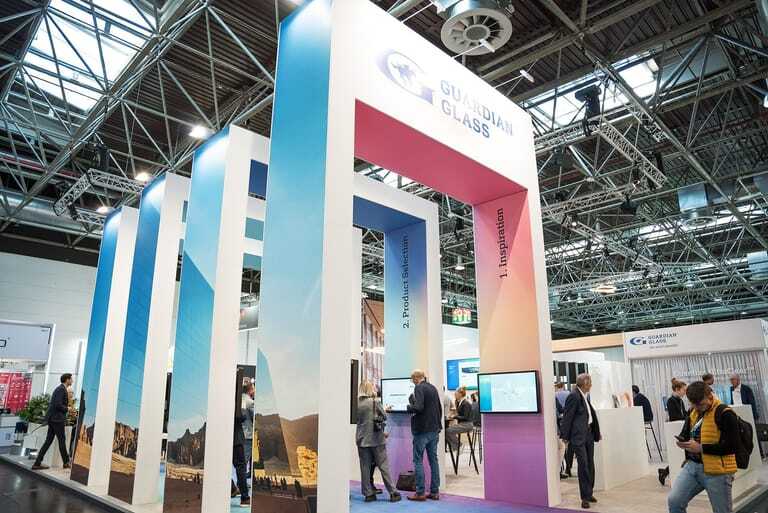 Bereits auf der vergangenen glasstec stellte Guardian Glass digitale Werkzeuge in den Vordergrund. Vom 20. bis zum 23. Oktober 2026 knüpft das Unternehmen in Düsseldorf daran an.